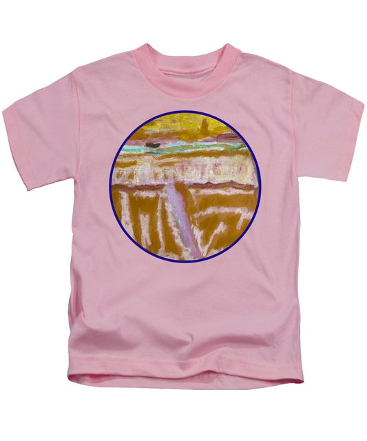 Sitting with Ice Cream - Circle - Kids T-Shirt